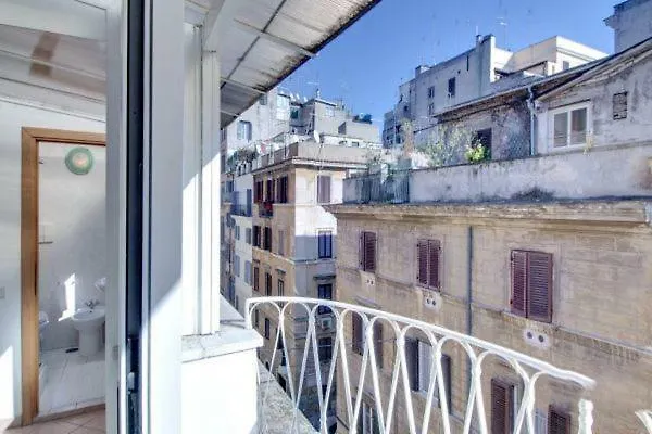 La Dolce Colosseum Daire